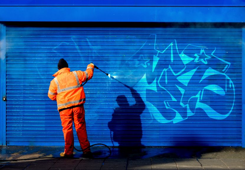 удаление граффити